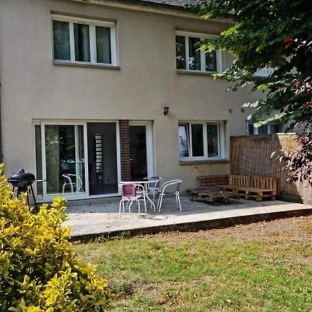 Maison Centre De Bellegarde Avec Jardin Et Terrasse Equipee D'Un Salon De Jardin Et D'Un Barbecue Cuisine Equipee 3 Chambres Avec 2 Lits Double 140X190 Et 2 Lits Simple Chauffage Poele A Granules Parking Gratuit Devant La Maison Bellegarde-du-Loiret Ngoại thất bức ảnh